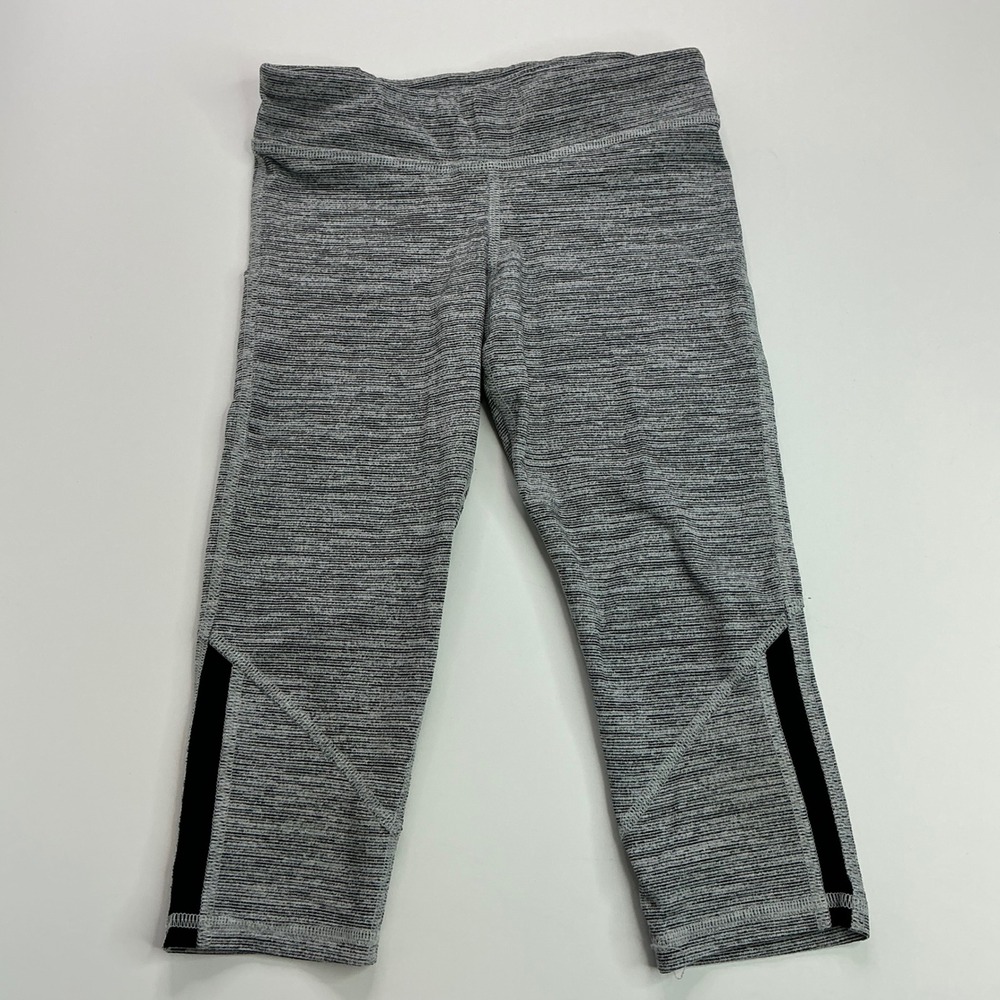 Champion Gray Capri Leggings Kids Size S 6-6X Space Dye Back Pocket